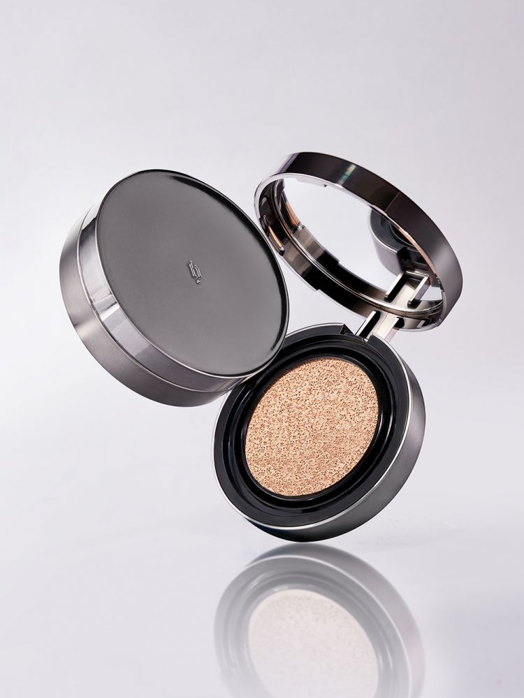 كريم أساس HEVVY MAKEUP جليمينغ للبشرة V سعة 10 جم